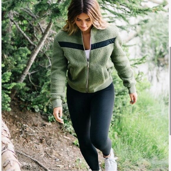 Zyia Active Flying V Fleece Sherpa Bomber Jacket Olive Green - Picture 12 of 12